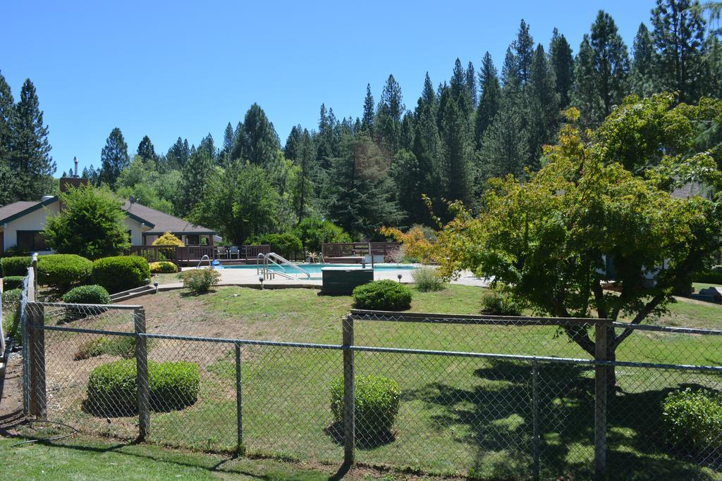 Pioneer Inn & Suites Volcano Luaran gambar