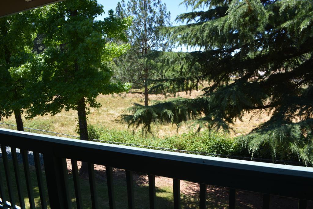 Pioneer Inn & Suites Volcano Luaran gambar
