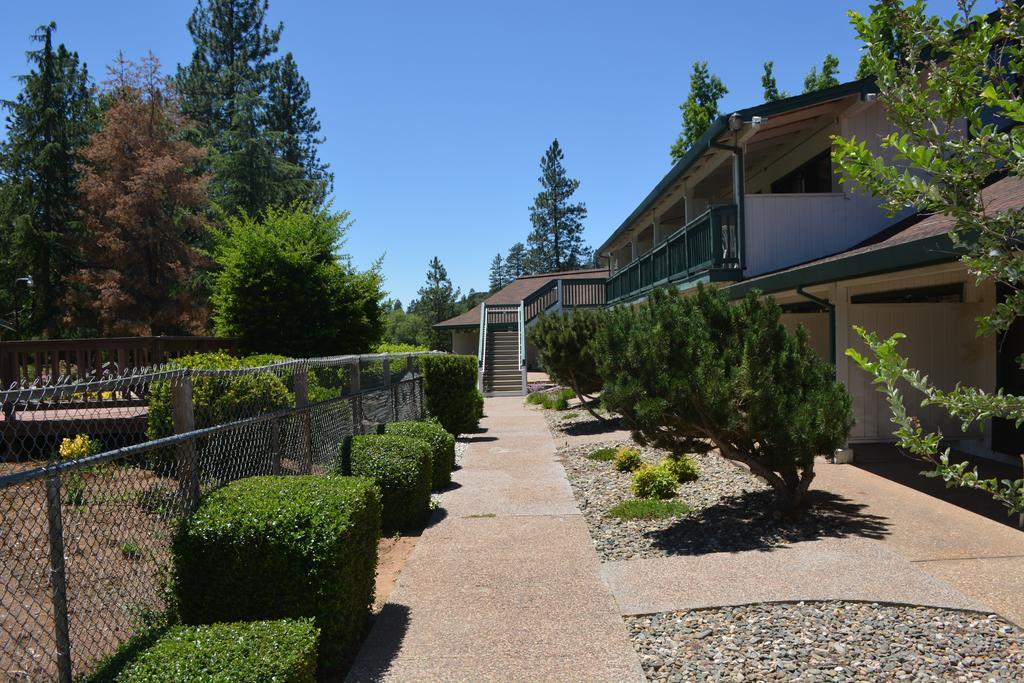 Pioneer Inn & Suites Volcano Luaran gambar