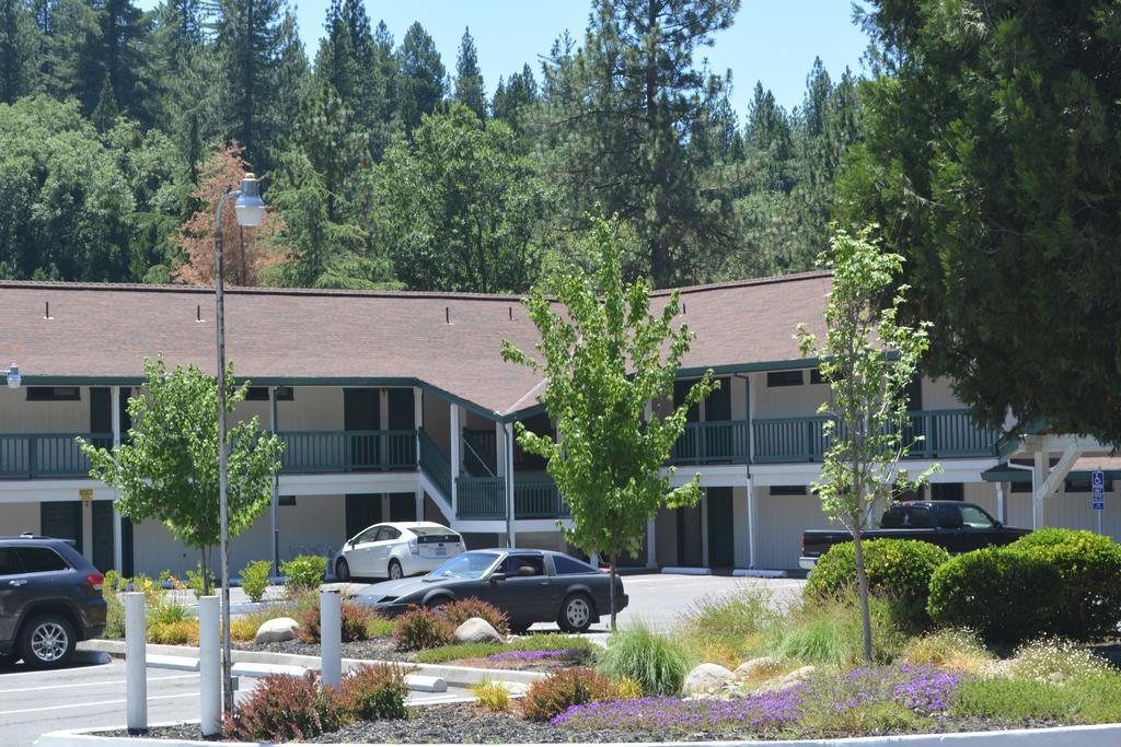 Pioneer Inn & Suites Volcano Luaran gambar