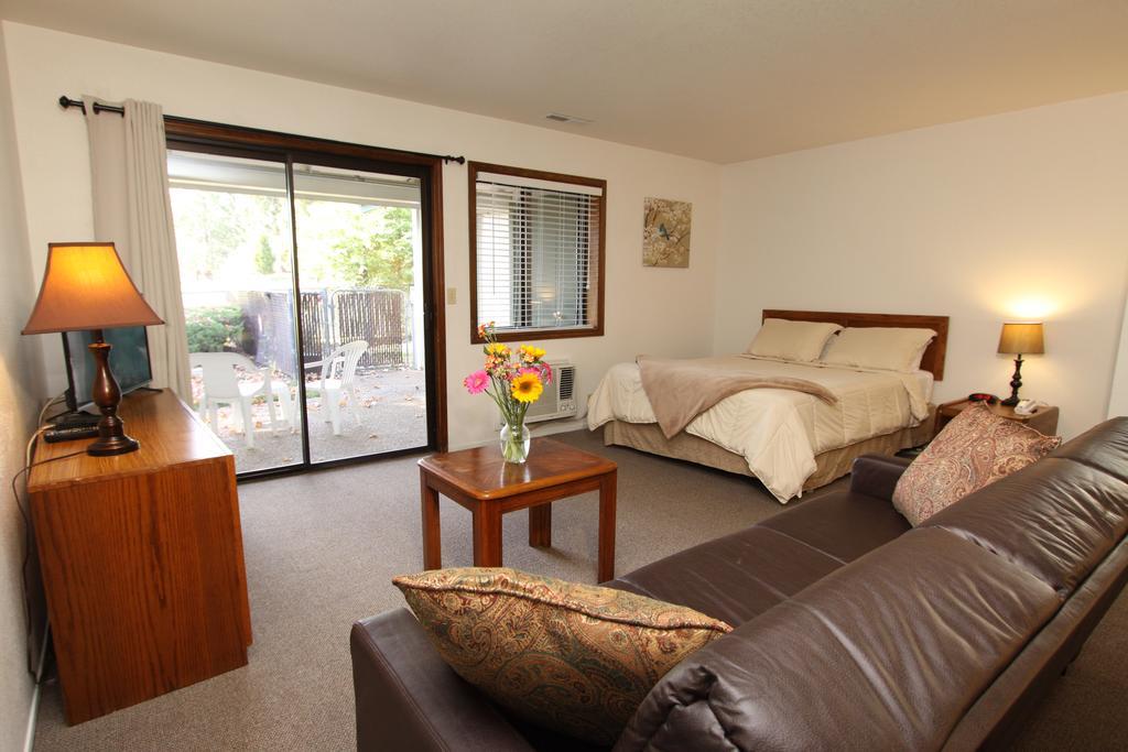 Pioneer Inn & Suites Volcano Luaran gambar